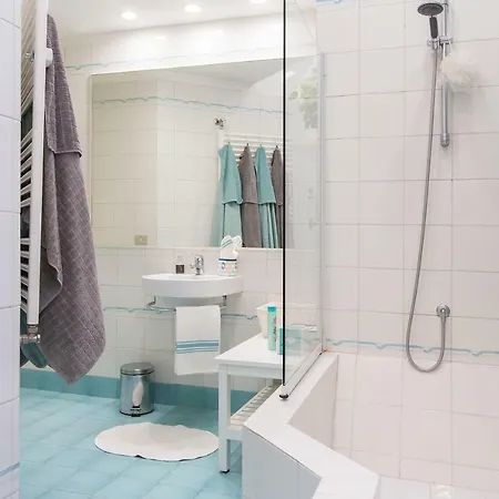 Design Ampio E Luminoso Guest house