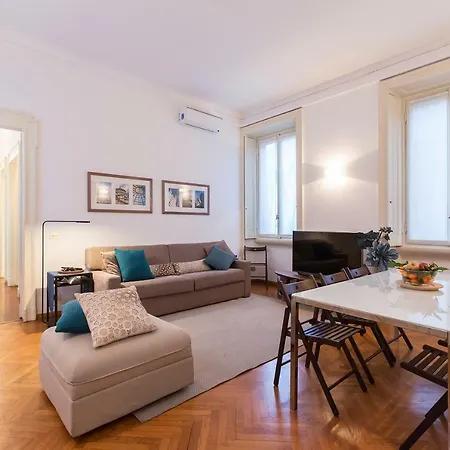 Design Ampio E Luminoso Guest house