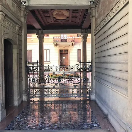 Design Ampio E Luminoso Milan