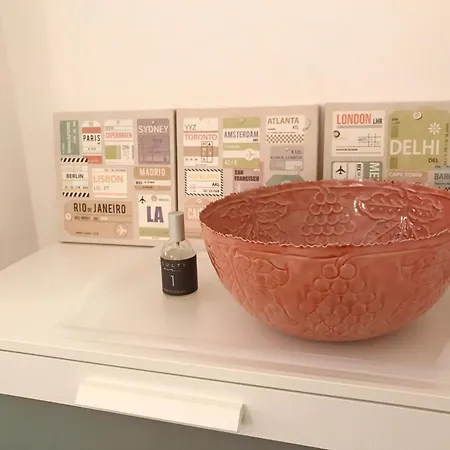 Konukevi Design Ampio E Luminoso Milano