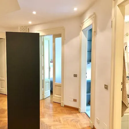 Design Ampio E Luminoso Πανσιόν
