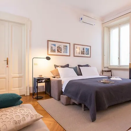 Πανσιόν Design Ampio E Luminoso Μιλάνο